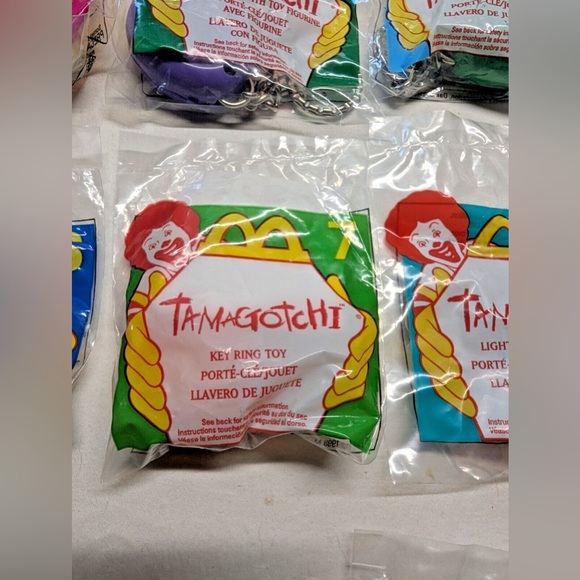1998 TAMAGOTCHI KEYCHAIN MCDONALDS HAPPY MEAL TOYS 1-8 Bundle - Picture 10 of 11